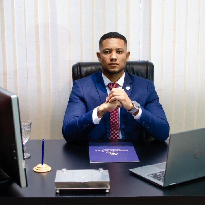 Abraão Alves Gomes Advogado