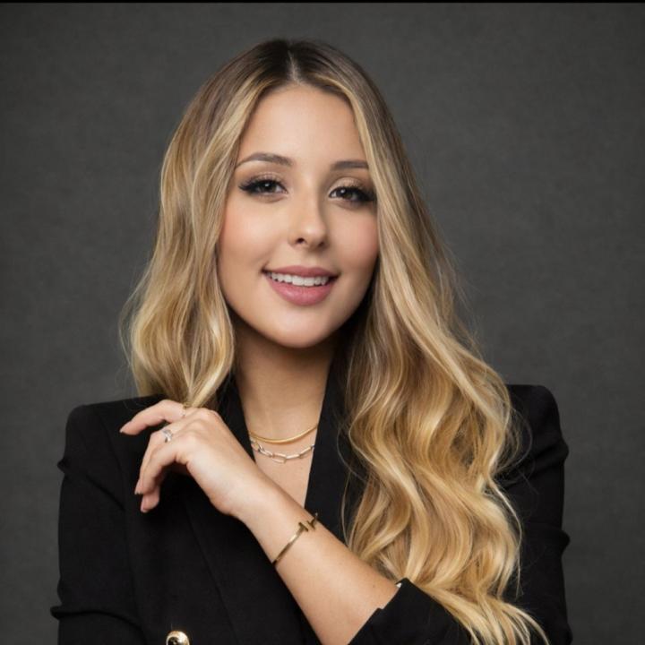 Dra. Juliana Mendes