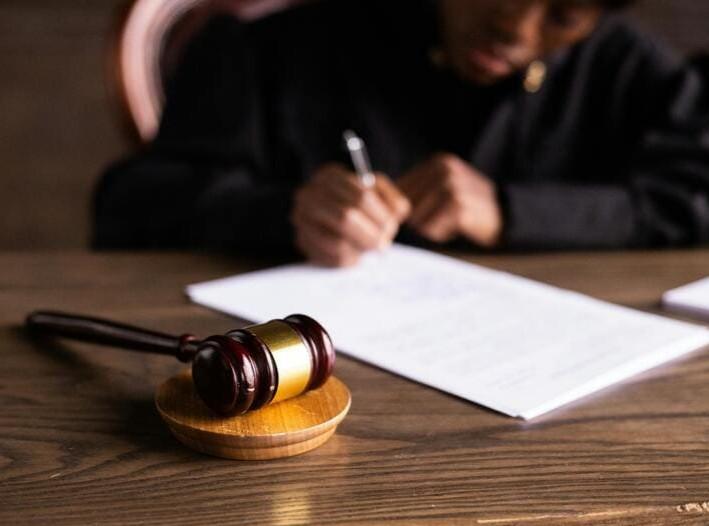 Hyan Santana - Advogado