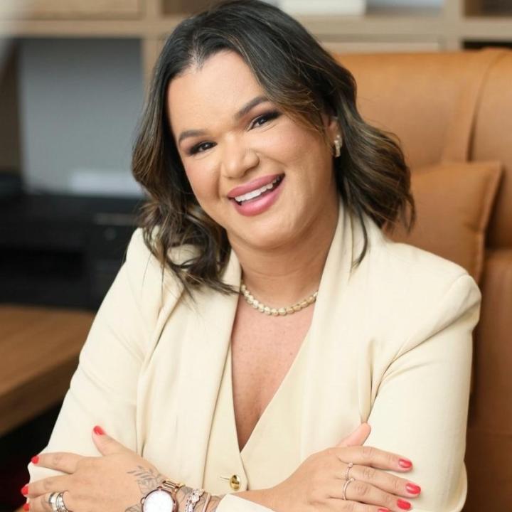 Dra. Maria dos Santos