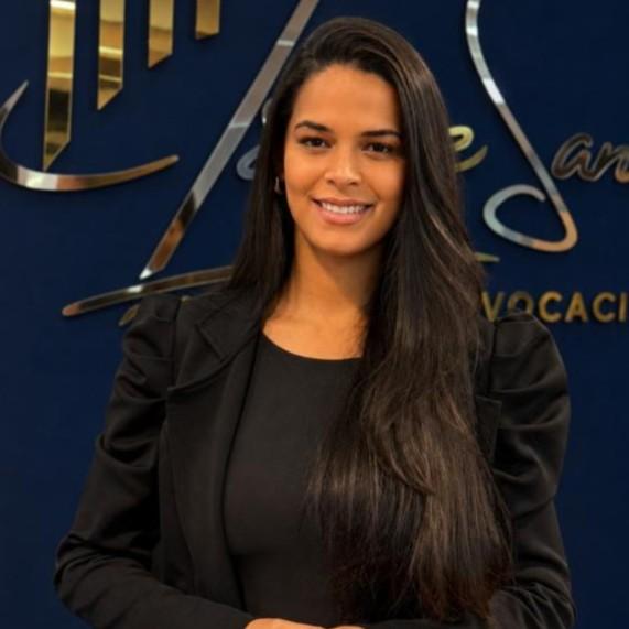 Dra. Juliana Mendes