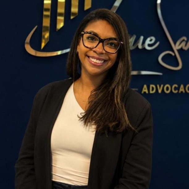 Dra. Juliana Mendes